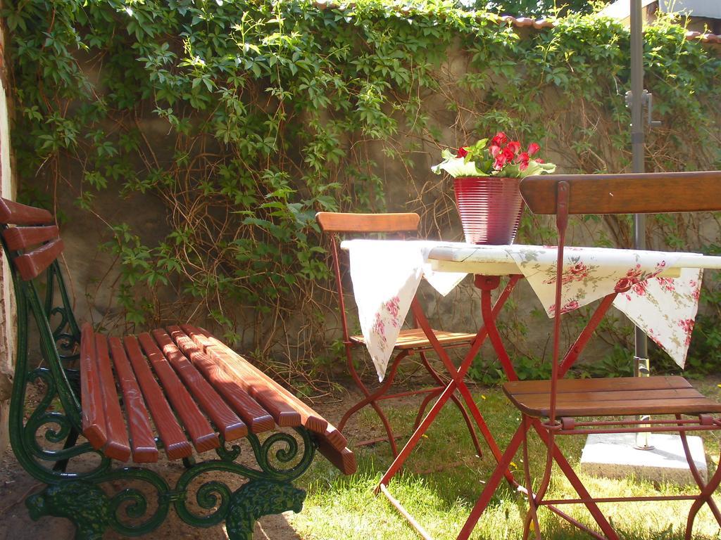 Schlossparkferienwohnungen Rheinsberg Mit Garten Kültér fotó